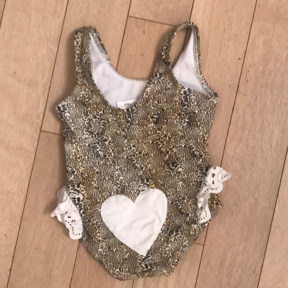 Bathing suit - Picture 2 of 3